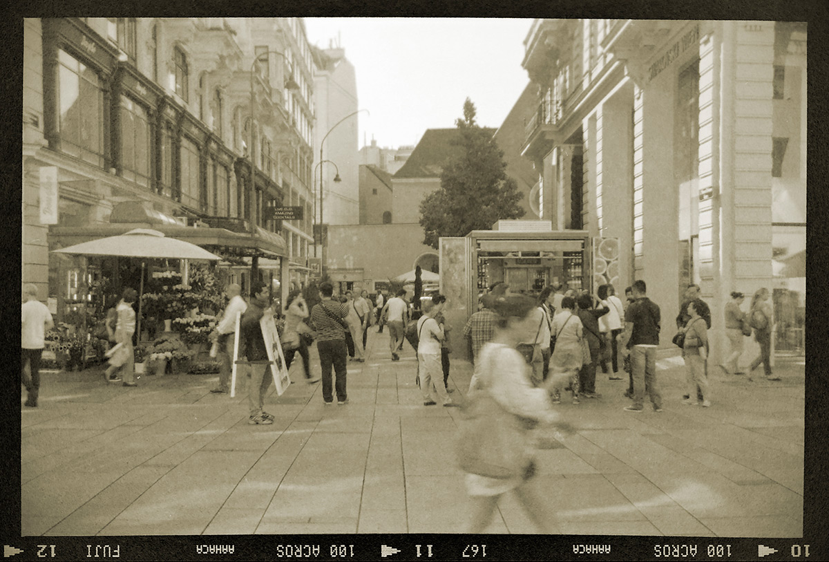 通りすがりのカメラ屋さんで買った AGFA CLACK で撮ったウイーン旧市街